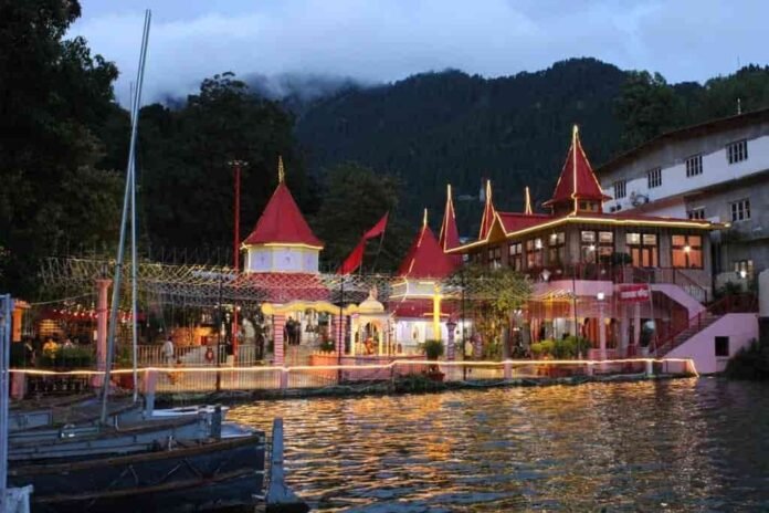 Uttarakhand, Nainital News: चार धाम के बाद राज्य के प्रसिद्ध नैना देवी मंदिर में भी रील बनाने पर लगाया गया प्रतिबन्ध 